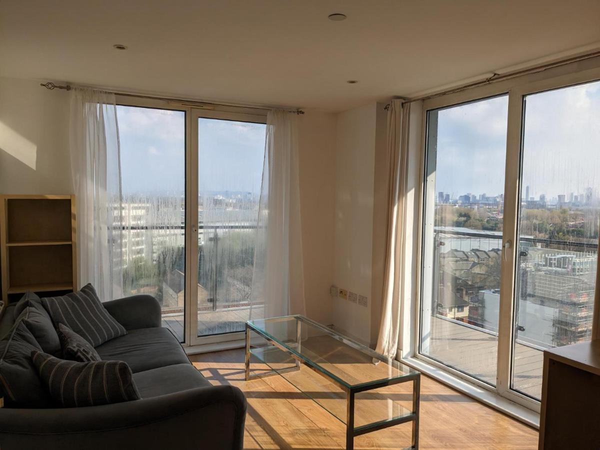 2 Bed 2 Baths Apt In Stratford Lägenhet London Exteriör bild